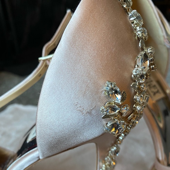 Badgley Mischka Heels 6.5 - Picture 4 of 9